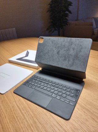 Teclado Apple iPad Pro 12.9 (Magic Keyboard)