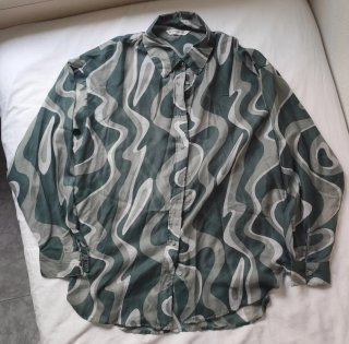 Blusa Stradivarius Verde con Estampado