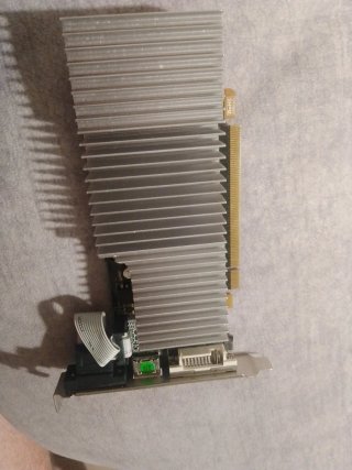 Tarjeta Gráfica Nvidia GeForce 8400GS 512MB