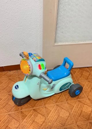 Triciclo VTech para bebé