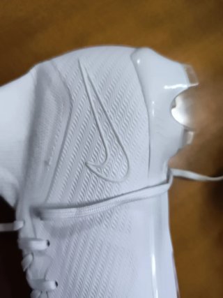 Zapatillas de fútbol Nike blancas
