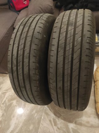 2 Neumáticos 225/60 R18 100H