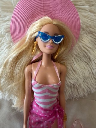 Muñeca Barbie con Accesorios de Playa