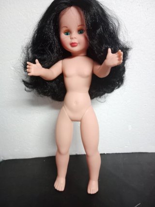 Muñeca colección Nancy clásica nueva