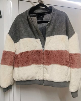 Chaqueta de Pelo Sintético Bershka