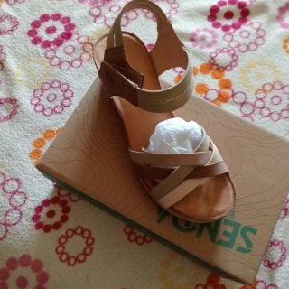 Sandalias Seno Beige y Marrón