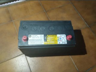 Batería de coche Caterpillar 12v modelo115-2421