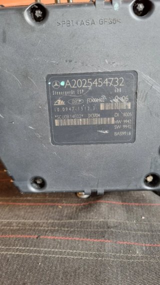 Módulo ABS Mercedes Clase C, E y CLK