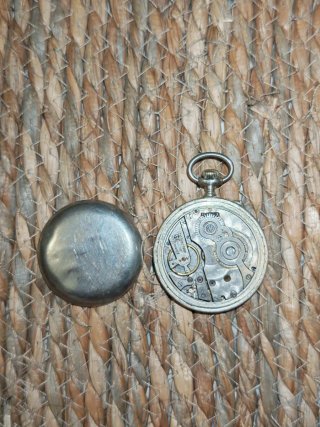 Reloj de bolsillo antiguo Autómata