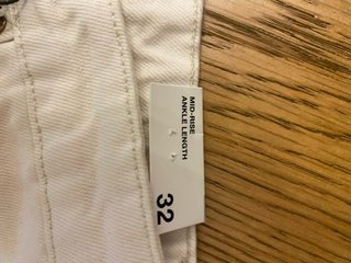 Pantalón Zara beige Talla 32
