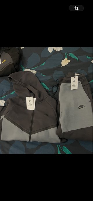 Chándal Nike Tech Fleece Gris y Negro