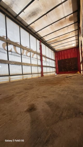 Semirremolque Krone con puerta elevadora trasera