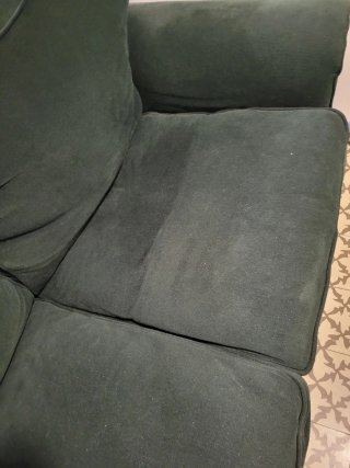 Sofá verde de tela