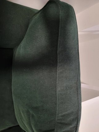 Sofá verde de tela