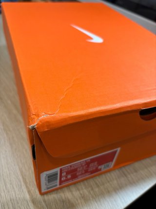 Nike Vomero Naranja y Rosa