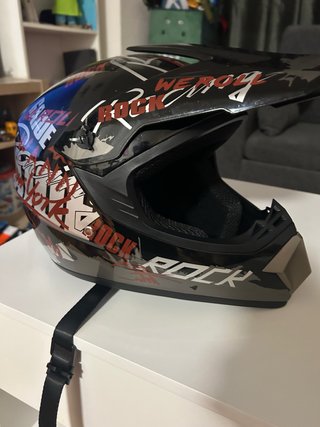 Casco de Motocross con Diseño Gráfico