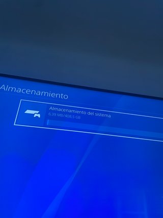 PS4 (PlayStation 4) con 2 mandos y accesorios