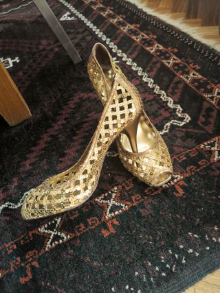 Zapatos de Tacón Dorados