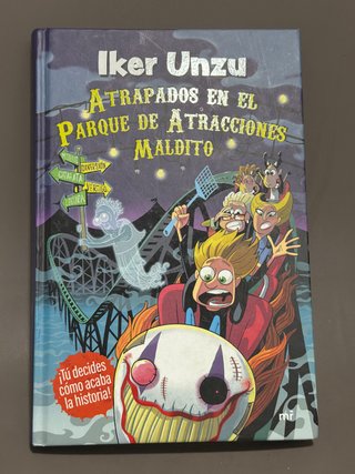 Atrapados en el parque de atracciones maldito