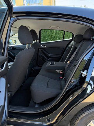 Mazda 3 2016