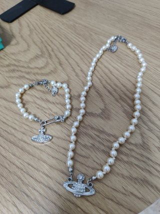 Set de Collar y Pulsera Vivienne Westwood