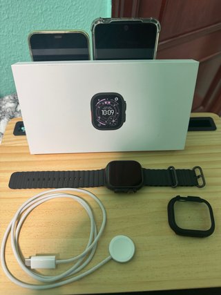 Apple Watch Ultra 3 Black 49mm Black Band Ocean