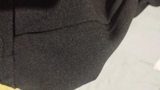 Vestido negro manga larga elegante