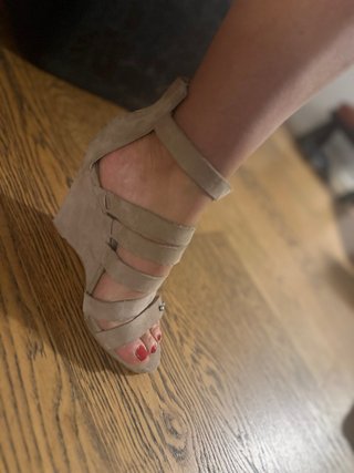 Sandalias de cuña Zara beige