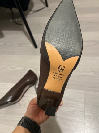 Tacones Marrones de Punta