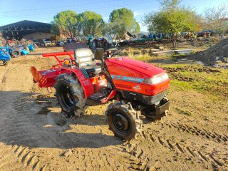 Tractor Yanmar KE4 Doble Tracción con Rotavator
