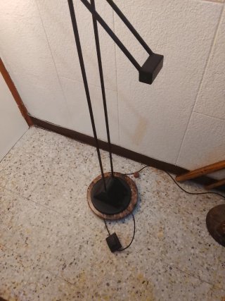 Lámpara de pie FASE Metal