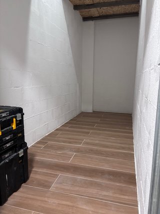 Trastero 10 m² útiles, acceso en coche, 24h