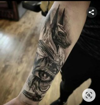 Tatuaje Anubis y Ojo de Horus