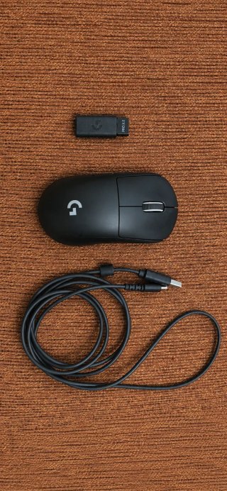 CHOLLO PC 7950X3D + RTX 4080 SUPER + setup 240Hz