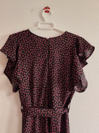 Mono largo de chica talla 38.