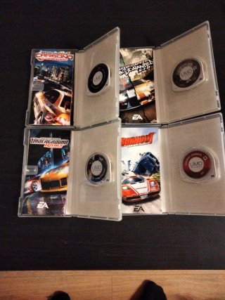 Lote 4 Giochi PSP: Need for Speed, Burnout