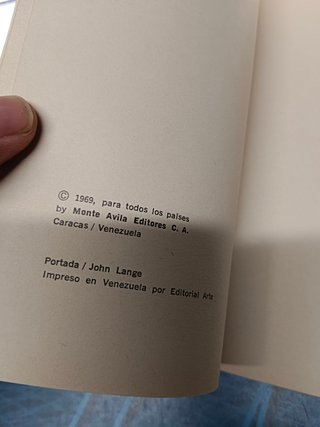 libro, AMÉRICA CUARTA DIMENSIÓN, LOS ETRUSCOS SALIERON DE LOS ANDES por ROSI DE TARIFFI