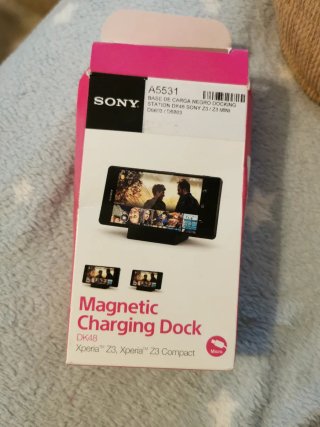 Base di Carica Magnetica Sony DK48 per Xperia Z3