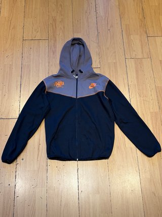Chaqueta Fina Nike Negra y Gris