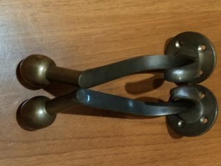 2 Percheros antiguos.