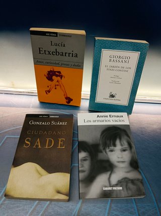 7 novelas, literatura contemporánea española, libros de Carmen Laforet, Gonzalo suarez, Bernardo Atxaga y mas