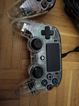 2 Mandos PS4 Transparentes