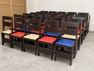 Lote de 60 Sillas de Restaurante