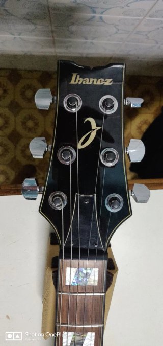 Ibanez ART520HS Guitarra Eléctrica