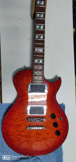 Ibanez ART520HS Guitarra Eléctrica