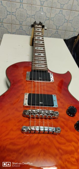 Ibanez ART520HS Guitarra Eléctrica