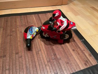 Moto teledirigida Chicco Ducati Roja