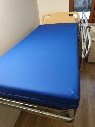 Cama articulada electrica.geriatrica