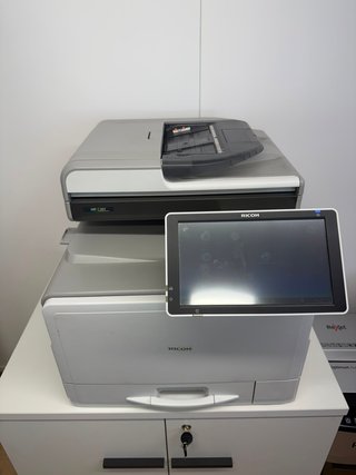 Impresora Ricoh MP C307