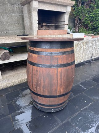 Barril de vino decorativo
